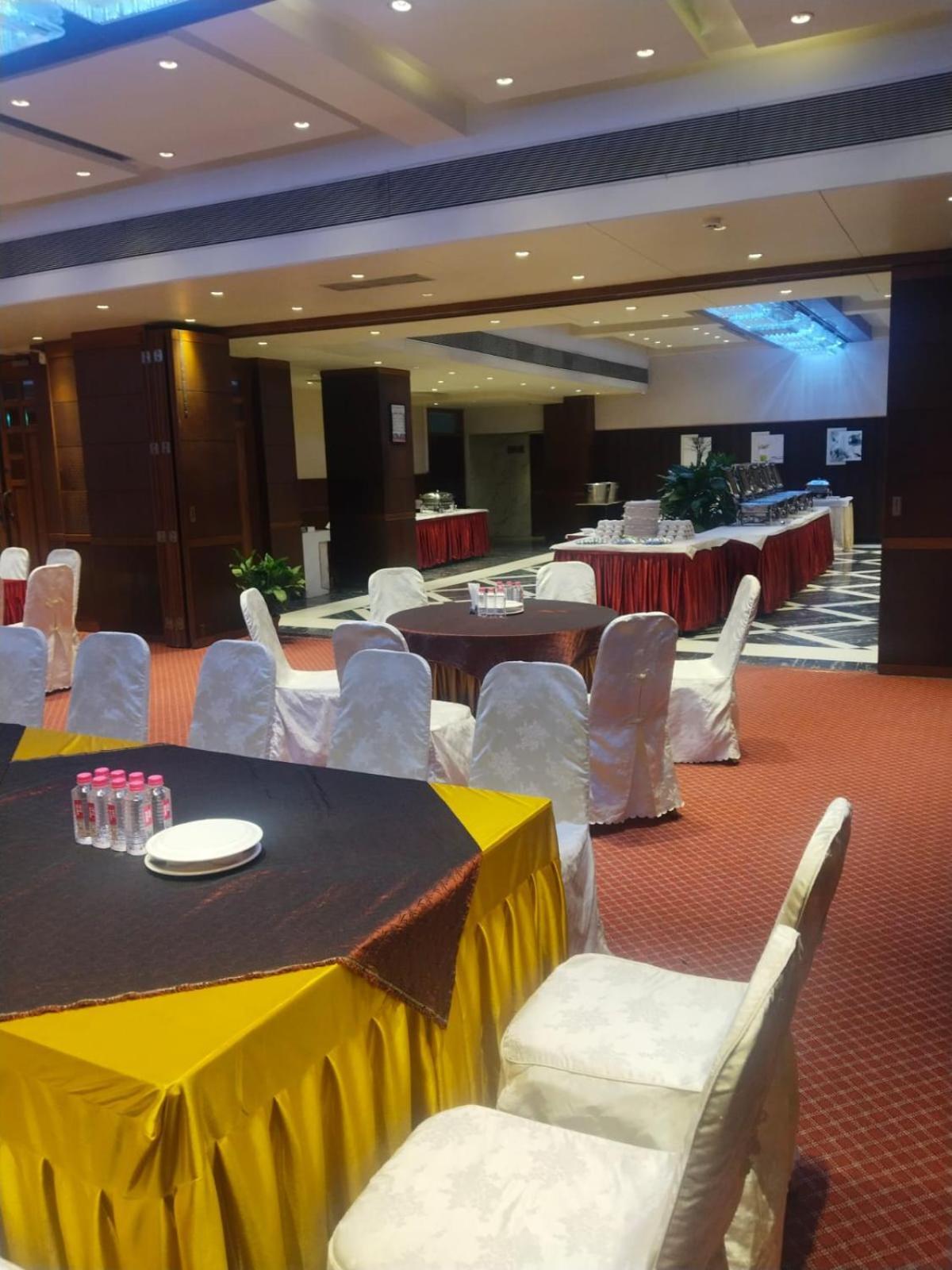 The President-A Boutique Hotel Ahmadabad Zewnętrze zdjęcie