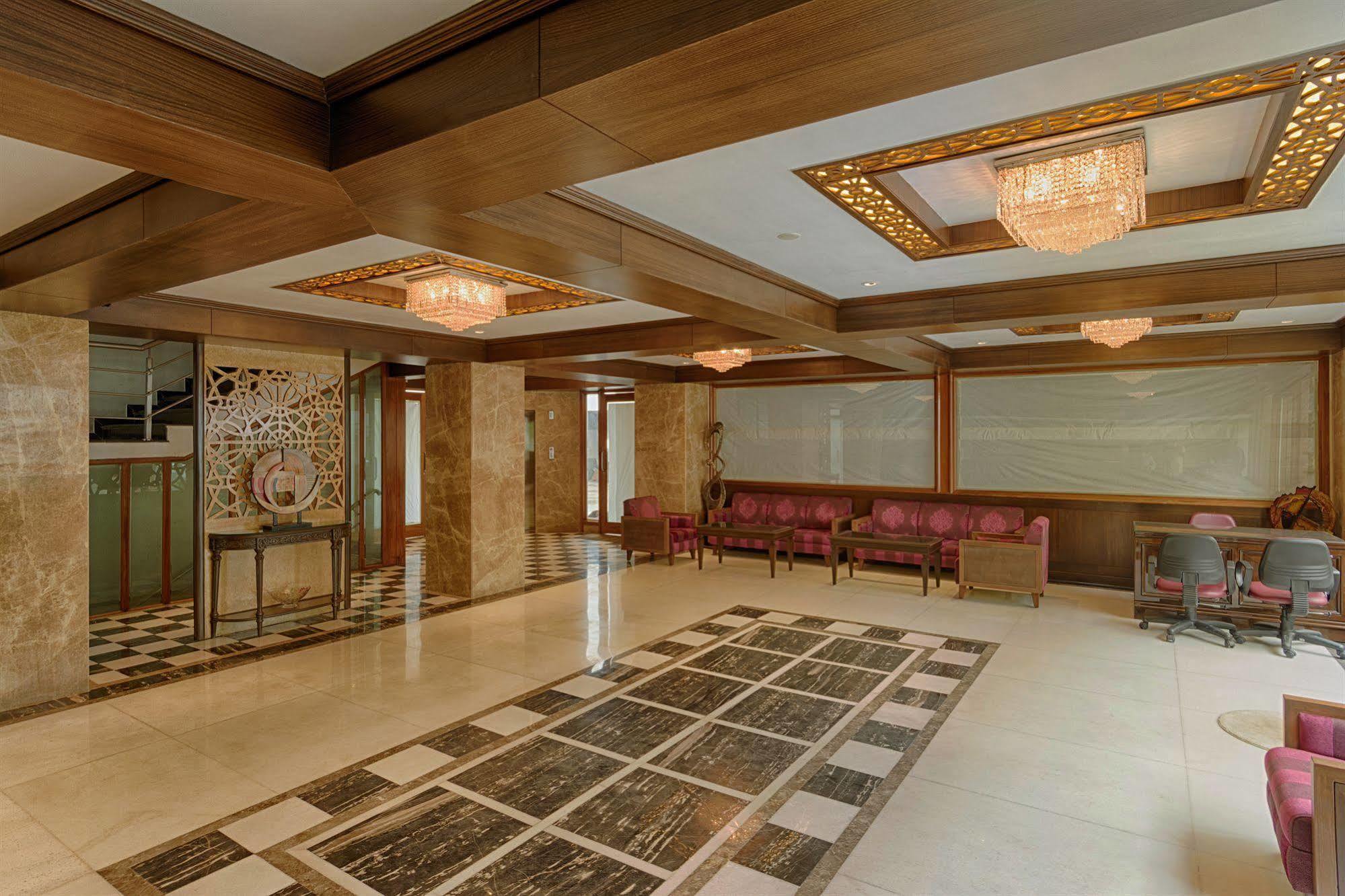 The President-A Boutique Hotel Ahmadabad Zewnętrze zdjęcie