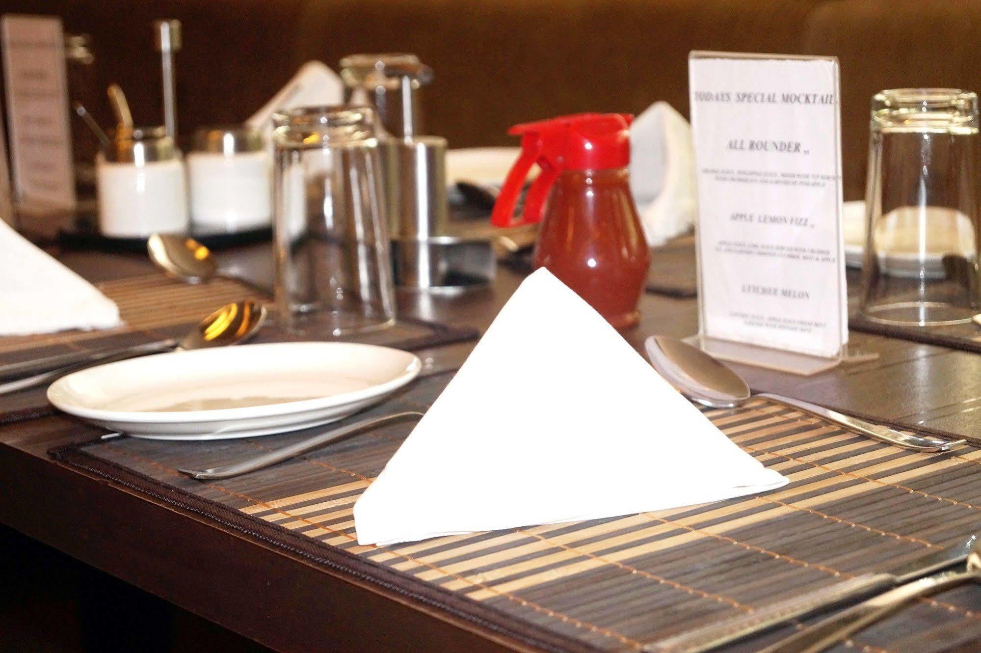 The President-A Boutique Hotel Ahmadabad Zewnętrze zdjęcie